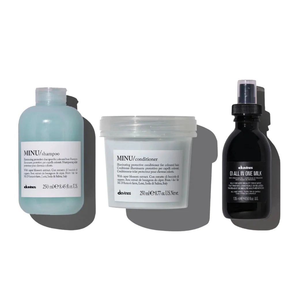 Lovers of Davines Minu line will not want to pass up this limited time hair bundle for optimum creating shine and vibrance to color-treated hair. Gift set includes with full size Minu Shampoo, Conditioner and Oi All in one Milk (2)
